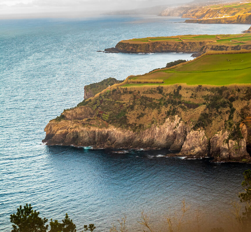 Desfrute das cervejas Korisca nas lindas paisagens dos Açores